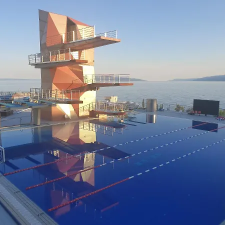 Apartment Kantrida-Near The Beach Rijeka Exterior photo